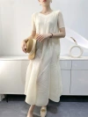 Summer 2023 women's pleated dress: Fashionable, youthful, loose, large-sized, mid-length bubble pleated dress for export Item Picture